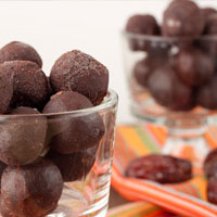 5 Ingredient No Bake Fudge Drops