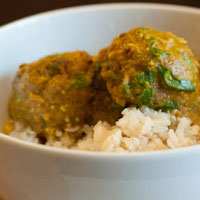 Flavors of India: Malai Kofta (Sauce + Vegan ‘Meat’balls) and Gluten-free Naan