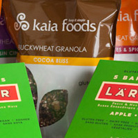 8 Healthy Travel Meal and Snack Ideas