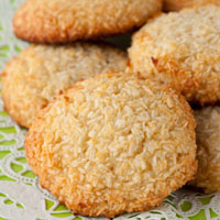 5 Ingredient Chewy Vanilla Coconut Cookies