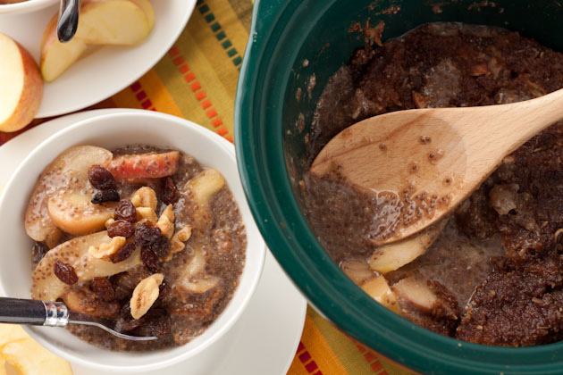 Crock-Pot Apple Crumble Breakfast Pudding #paleo #grainfree #vegan