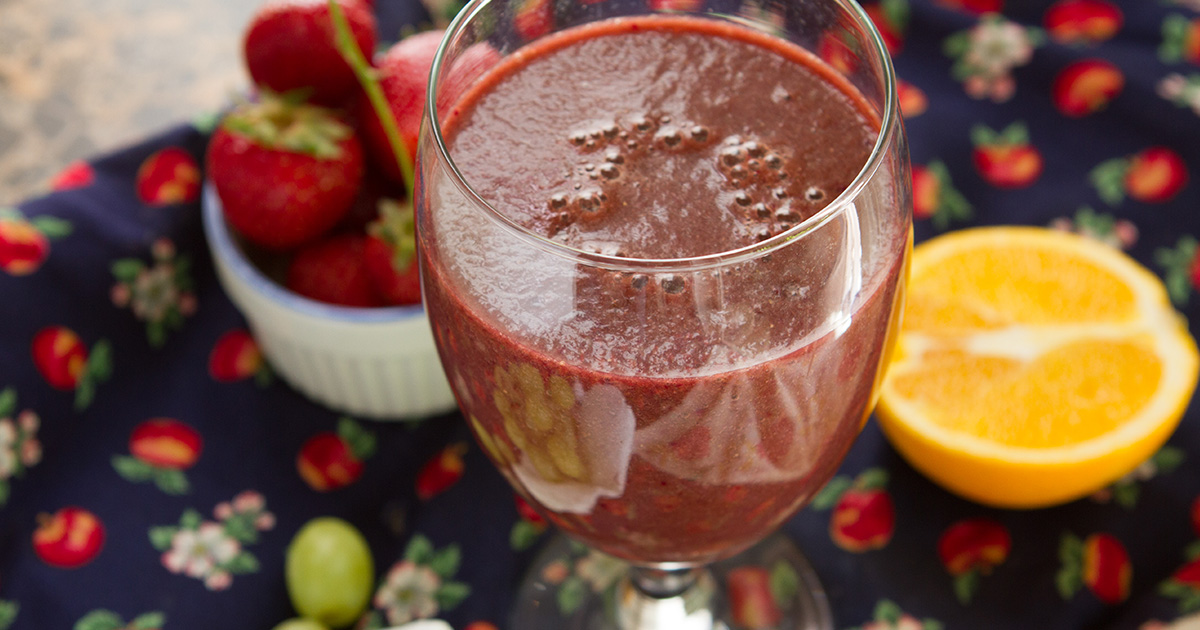 Red Rooster Smoothie - Healthful Pursuit