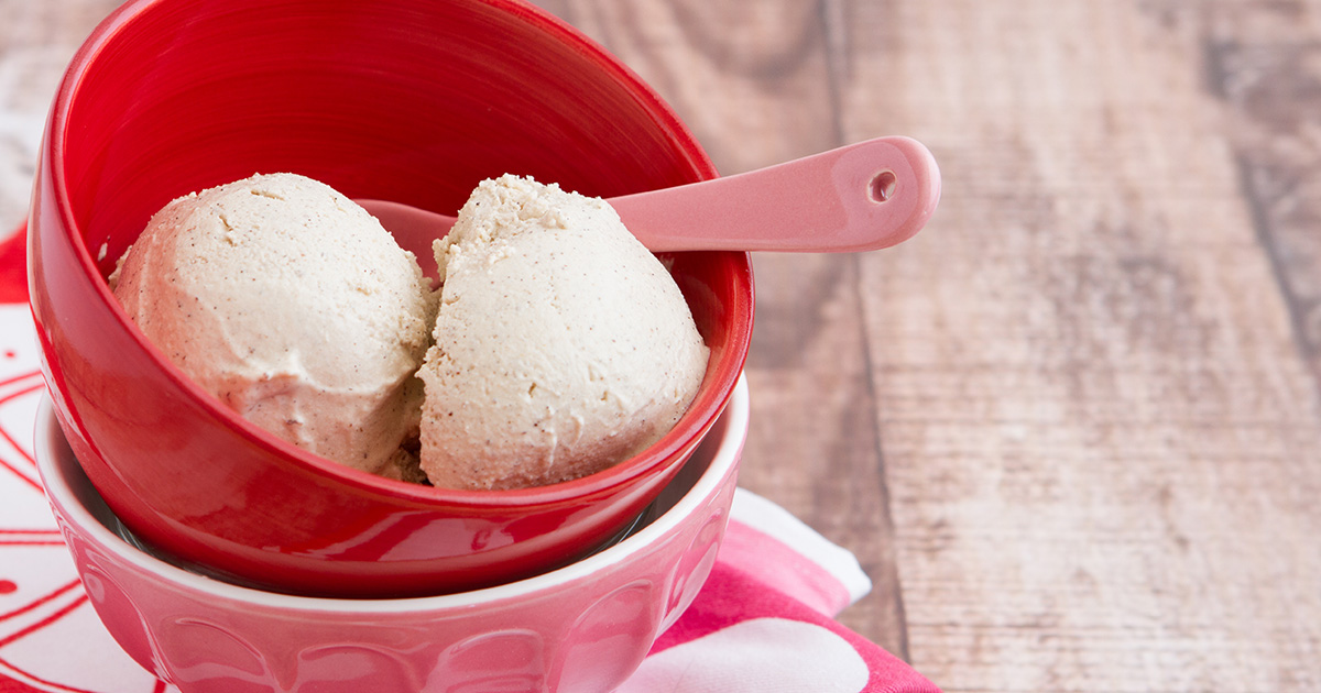 Sugar-free Vanilla Bean Ice Cream - Healthful Pursuit