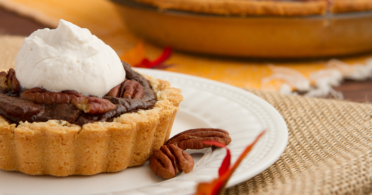 Low-Carb Chocolate Pecan Pie - Healthful Pursuit