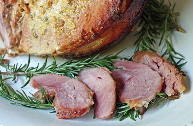 Rosemary & Mustard Crusted Baked Ham #keto #lowcarb #highfat #theketodiet #ketochristmas #ketothanksgiving