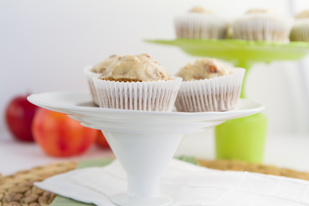 Apple Pie Cupcakes with Cream "Cheese" Frosting #cupcakes #dairyfree