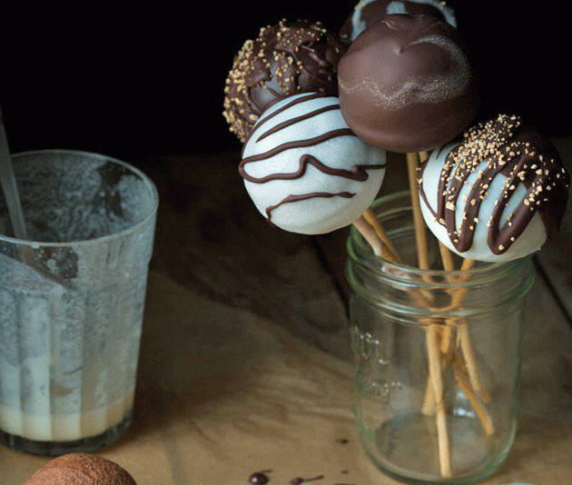 No Sugar! Keto Chocolate Desserts #keto #lowcarb #highfat #paleo #chocolatelovers