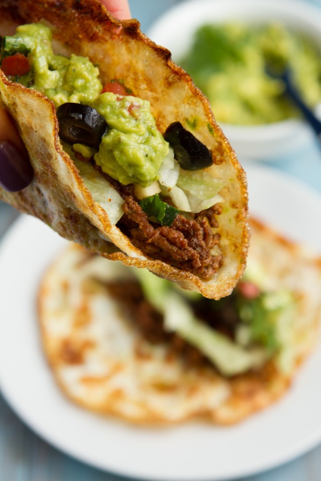 Grain-free Soft Tortilla Tacos #paleo #keto #lowcarb #dairyfree