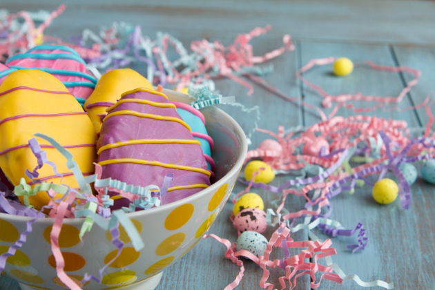 Easter Cookie Dough Fat Bombs #sugarfree #lowcarb #keto #dairyfree #sugarfree #grainfree #eggfree