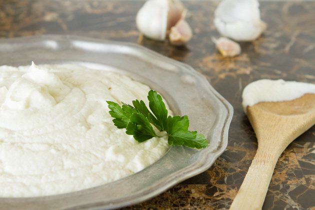 Garlic Mashed Mocktatoes - part of the Healthy Holiday Menu #keto #paleo #grainfree #dairyfree
